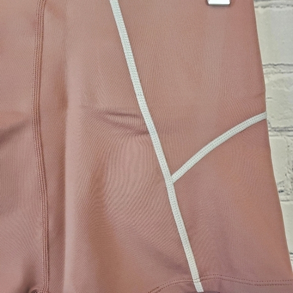 Free People You're A Peach Shorty Shorts sz. XS - Picture 6 of 9